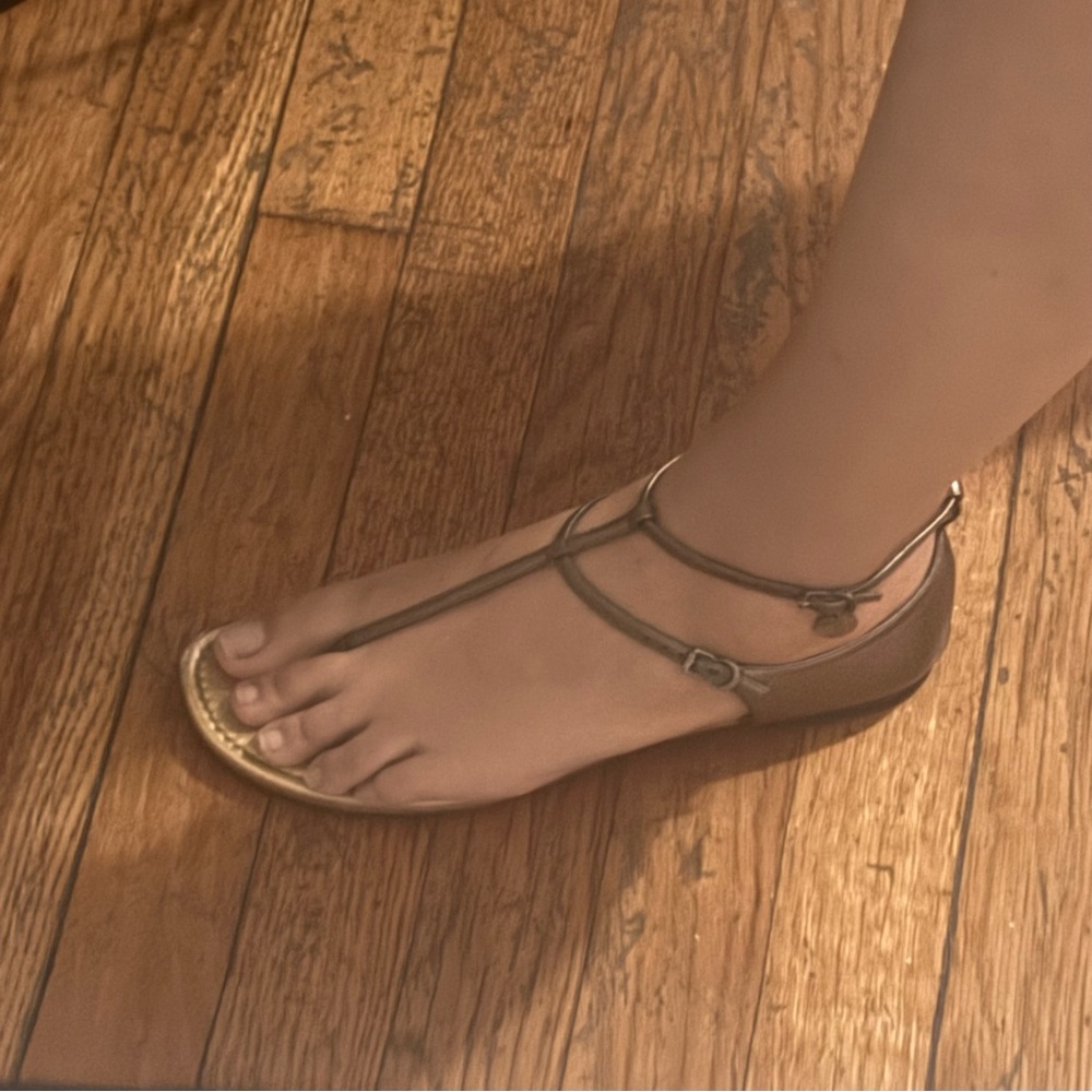 Saint Laurent Leather Thong Sandals in Bronze size 8.5